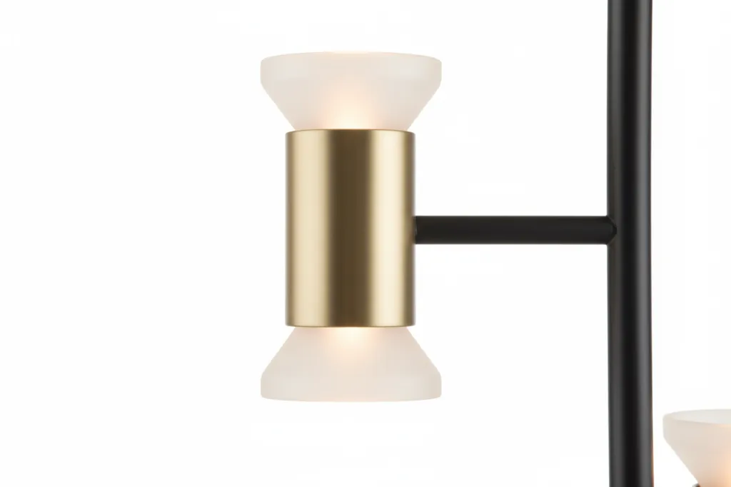Pendant_Light_Studio_Closeup.webp