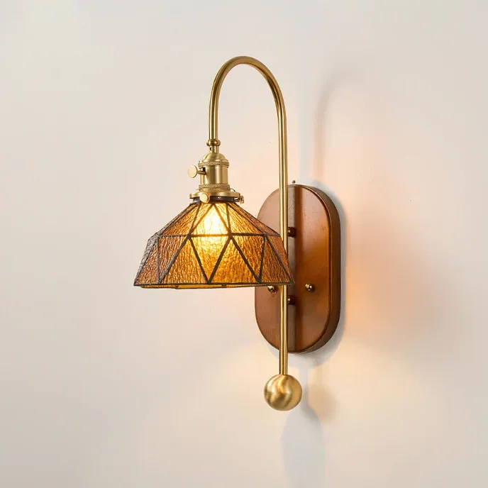 Zutter_Wall_Light_7.webp