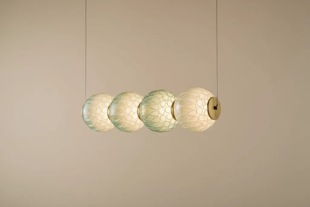Linear_Pendant_Luxury_45_Degree.webp